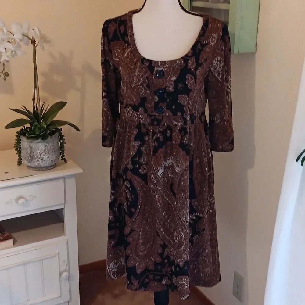 AB Studio Cozy Knit Paisley Dress. Fall/Winter. Empire.